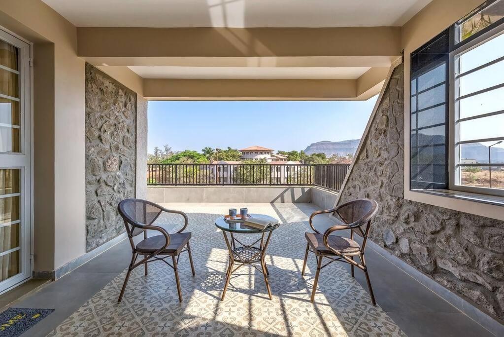 Stone Mansion By Phoenix Stays Igatpuri Exterior foto